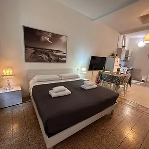  Apartment La Terraza A Italy