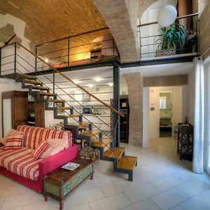Stilnuovo Charming In Siena's Historic Center, Very Close To Piazza Del Campo , Siena Italia