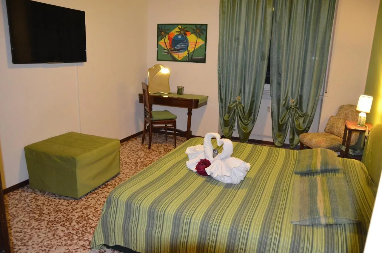 B&B Villa Olmo Como 0*,  Olaszország
